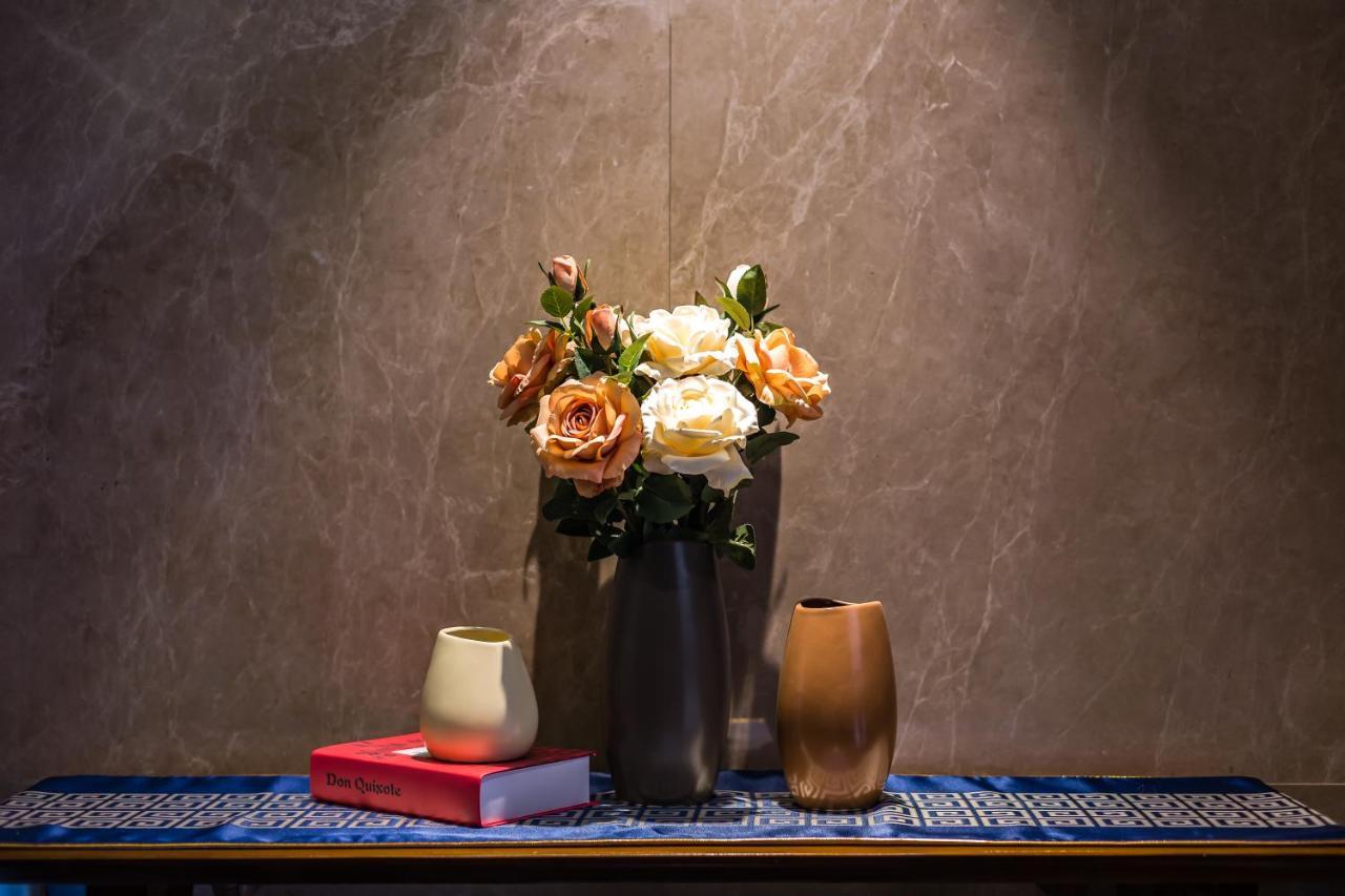 Hotel Yitel Collection